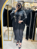 عبای جلو باز سنگ دوزی مدل تـرمه